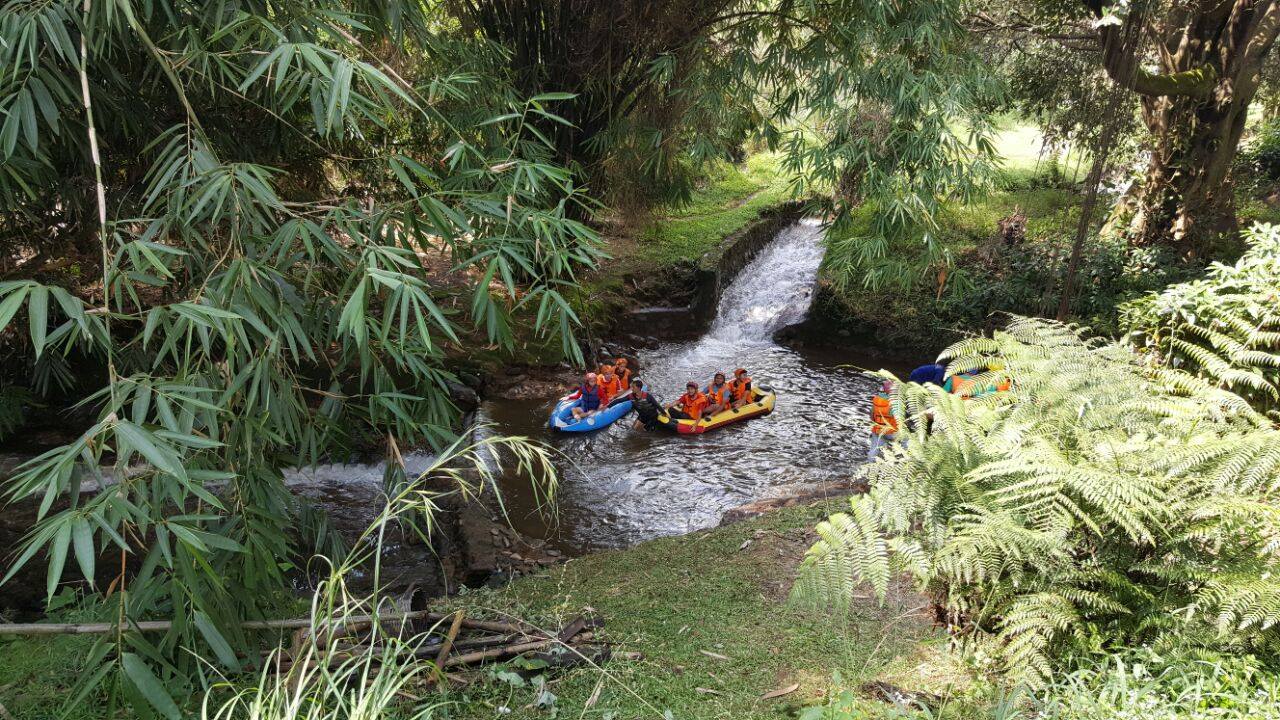 Hot Spring Water Rafting